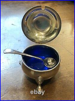 135 g Sterling silver salt cellar cobalt glass insert hinged cover spoon trinket