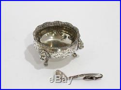2.75 in Coin Silver Antique English Lion Decorated Salt Cellar with Spoon