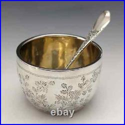 Antique Victorian Sterling Silver Salt Cellars & Spoons 1884 MADE IN ENGLAND