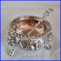 Antique sterling silver salt cellar & spoon. London 1868. By Robert Harper