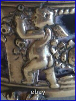 C. 1800 Nuremberg Germany 13 Loth Silver Big Open Salt Cellar With Cherubs Angels