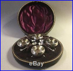 Cased Set of 4 Victorian Solid Silver Salt Cellars & Spoons 1891
