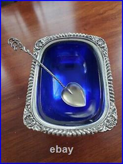 Meriden Sterling Silver Salt Cellar Dish Bowl w Spoon Cobalt Glass Insert 121.7g