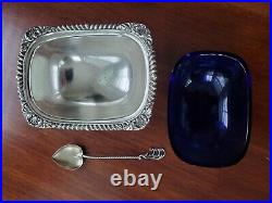 Meriden Sterling Silver Salt Cellar Dish Bowl w Spoon Cobalt Glass Insert 121.7g