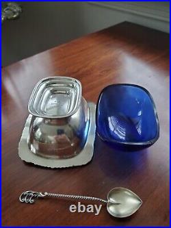 Meriden Sterling Silver Salt Cellar Dish Bowl w Spoon Cobalt Glass Insert 121.7g