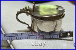 Rare Antique Sterling Silver Salt Or Pepper Server Beautiful 27.8 Grams