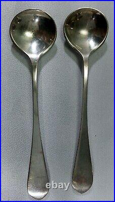 Set of 2 matching Lunt Sterling Silver Open Salts with matching spoons No Monogram