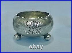 Set of 4 Antique Salt Cellar Cauldrons, Engraved Imperial Russian Silver 84